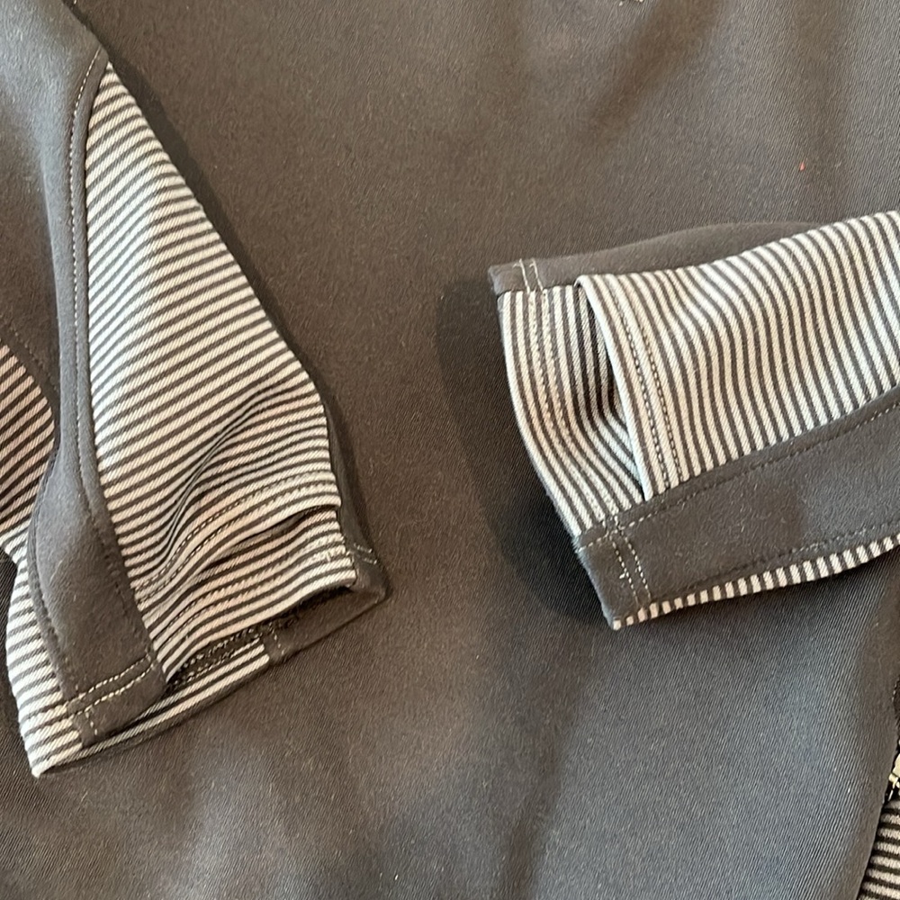 Athleta | Black/Gray Striped 3/4 Zipped Pullover Sz S - Picture 8 of 12